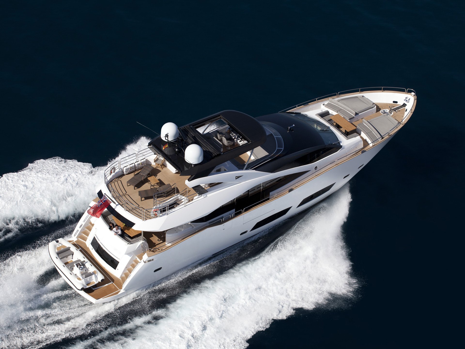 5. Sunseeker 28M