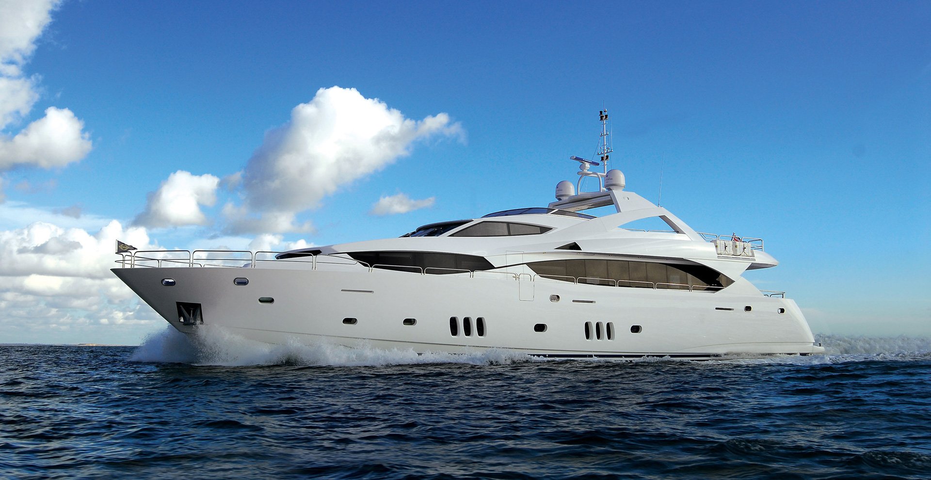 34MY- Sunseeker